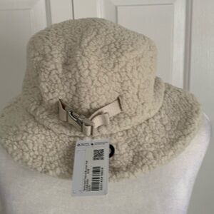 Lululemon textured flexed bucket hat size Small/Medium.